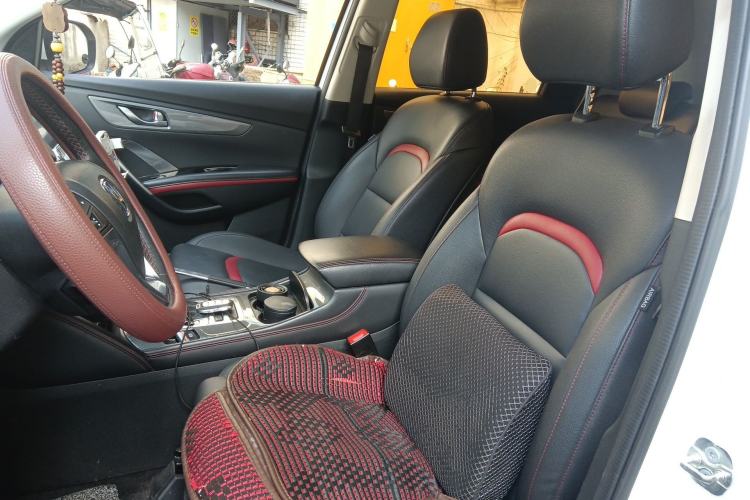 Used CHANGAN CS55 2018 1.5T Automatic Colorful Edition China V Standard
