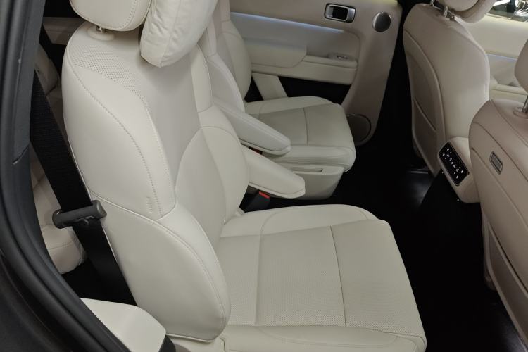 Used Li Auto L8 2025 Max Smart Refresh Edition
