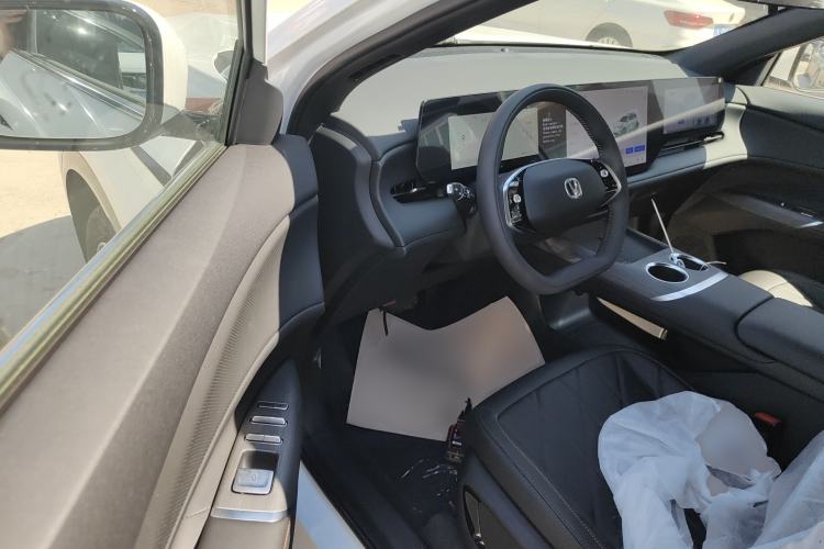 Used CHANGAN CS75 PLUS 2025 4th Generation 1.5T New Blue Whale Smart Luxury Edition