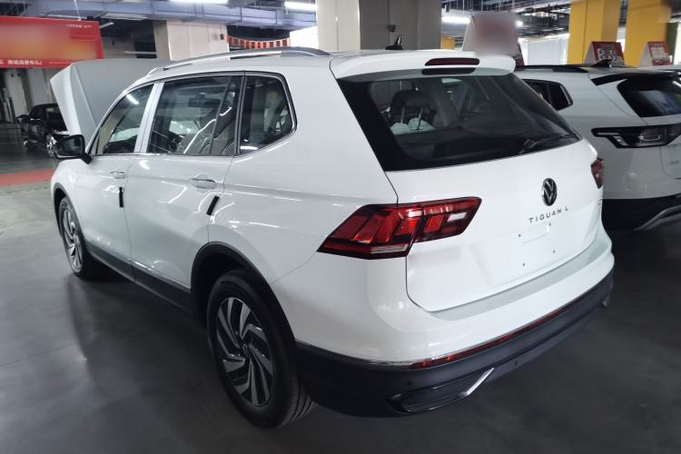 Used Volkswagen Tiguan L 2024 Outstanding Model 300TSI Automatic Two-Wheel Drive Longteng Edition