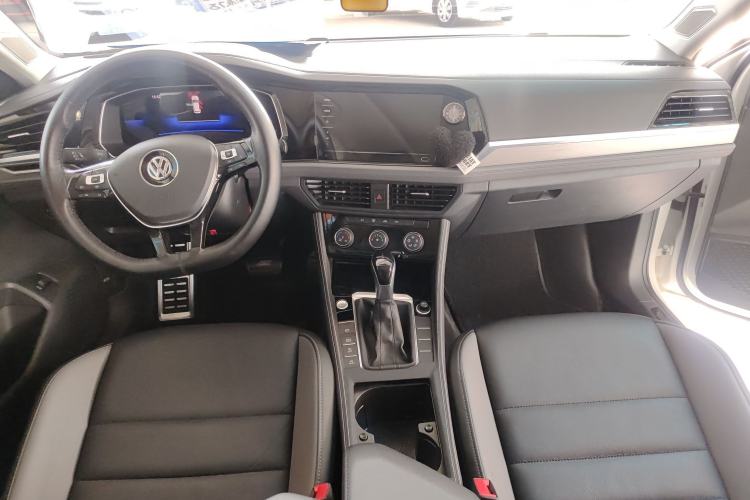 Used Volkswagen Sagitar 2021 200TSI DSG Comfort Connect Edition Center Console