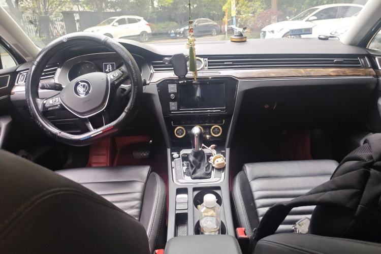 Used Volkswagen Magotan 2019 330TSI DSG Luxury Model China V Standard
