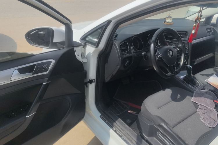 Used Volkswagen Golf 2018 1.6L Automatic Comfort Model
