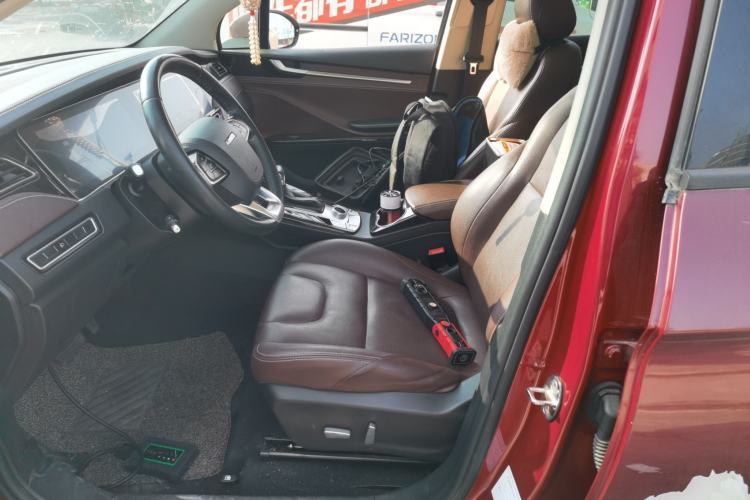 Used TRAUM S70 2018 1.5T Automatic Luxury Sporty 7-Seater
