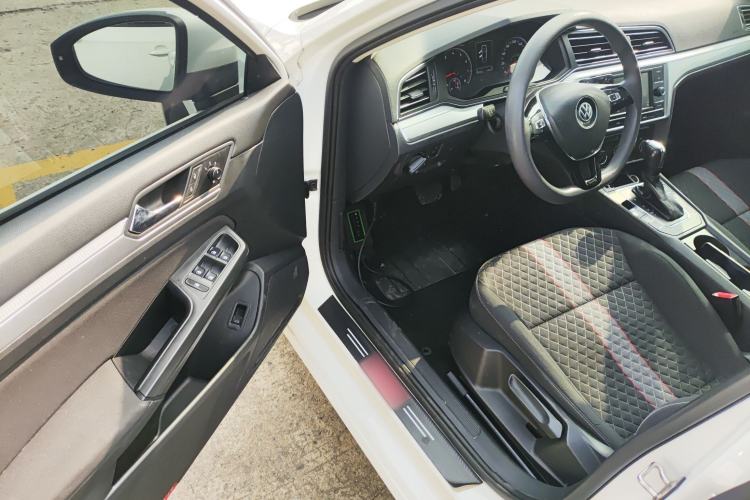 Used Volkswagen Lamando 2021 230TSI DSG Fashion Edition
