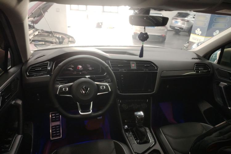 Used Volkswagen Tiguan L 2021 330TSI Automatic Two-Wheel Drive R-Line Flagship Edition
