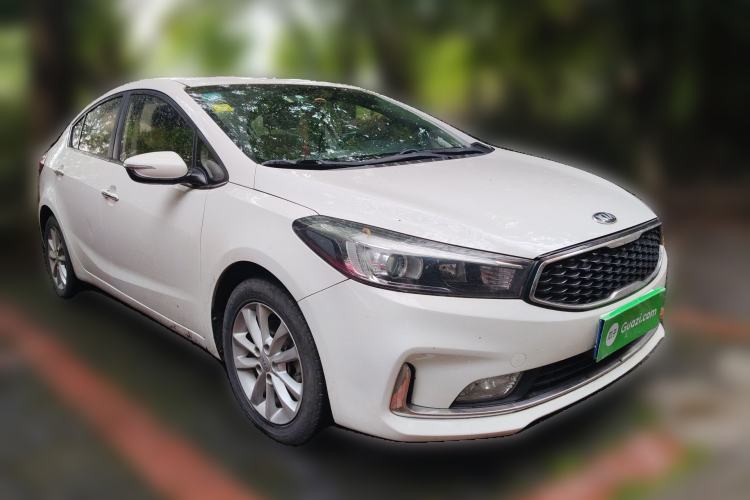 Used Kia K3 2016 1.6L Manual GLS Front Right 45 Deg