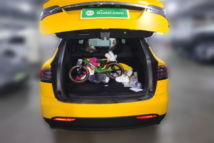 Used Tesla Model X 2019 Long-Range Version Trunk