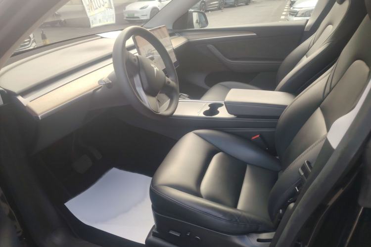 Used Tesla Model Y 2021 Long-Range All-Wheel-Drive Version 3D7