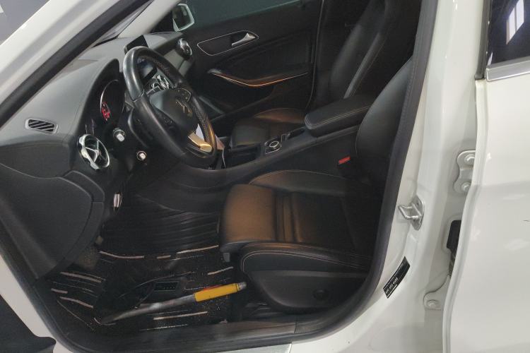 Used Mercedes-Benz GLA 2017 GLA 200 Fashion Model
