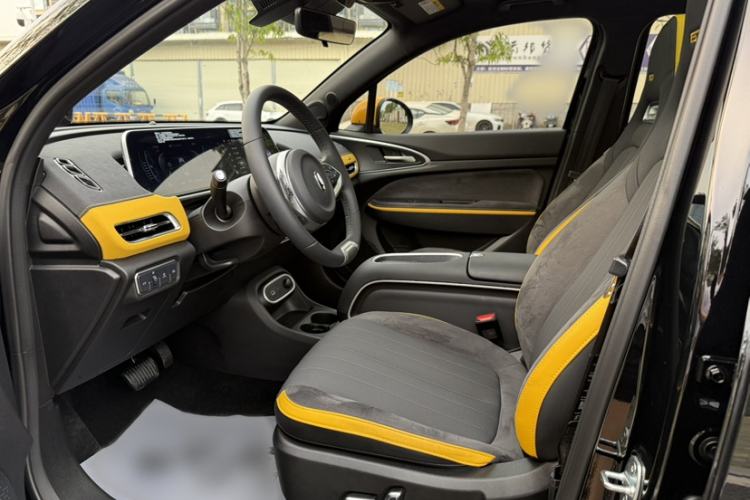 Used ORA Good Cat GT 2024 Mulan Edition 401 km Range Prestige Version 135 kW Interior 1