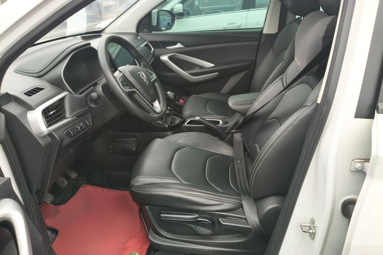 Used Baojun 530 2021 Global Car Anniversary Edition 1.5T Manual Comfort Model 5 Seats
