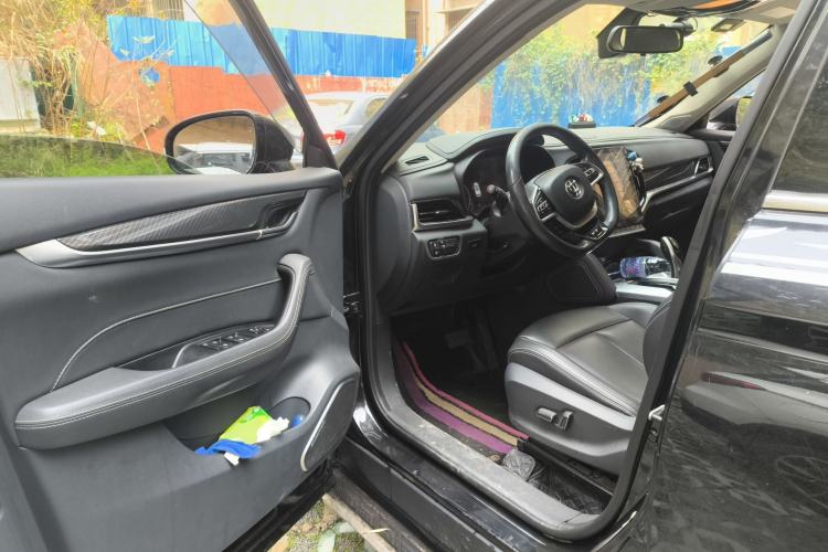 Used Brilliance V7 2018 280T DCT Luxury Model 5 Seats
