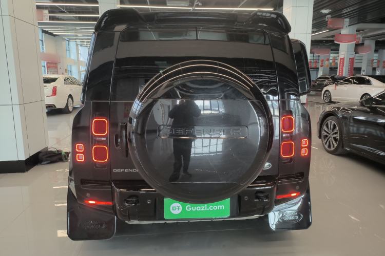 Used Land Rover Defender 2024 110 3.0T P400 X-DYNAMIC HSE
