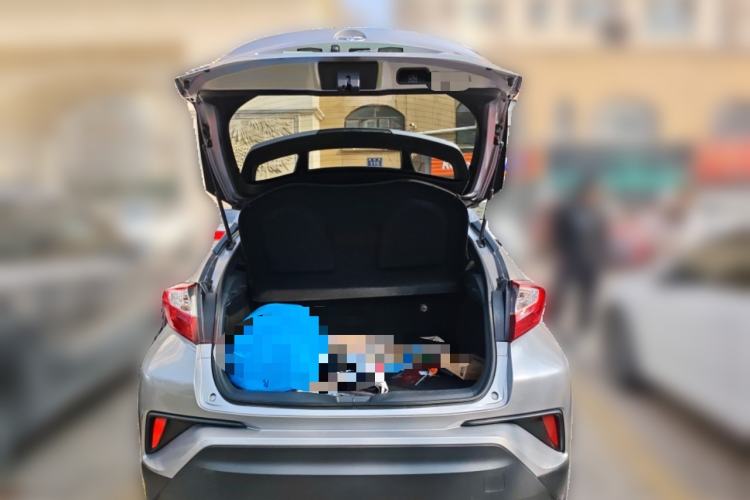 Used Toyota IZOA 2018 2.0L Yichi Version China VI Standard