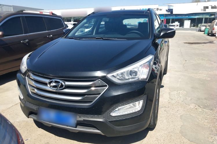 Used Hyundai Santa Fe 2015 2.0T Automatic All-Wheel Drive Smart Version 5 Seats Front