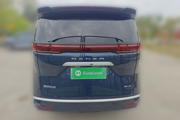 Used Denza D9 2022 DM-i 970 Four-Wheel Drive Flagship Model
