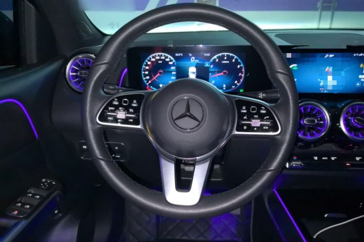 Used Mercedes-Benz GLB 2021 GLB 200 Dynamic Edition Steering Wheel