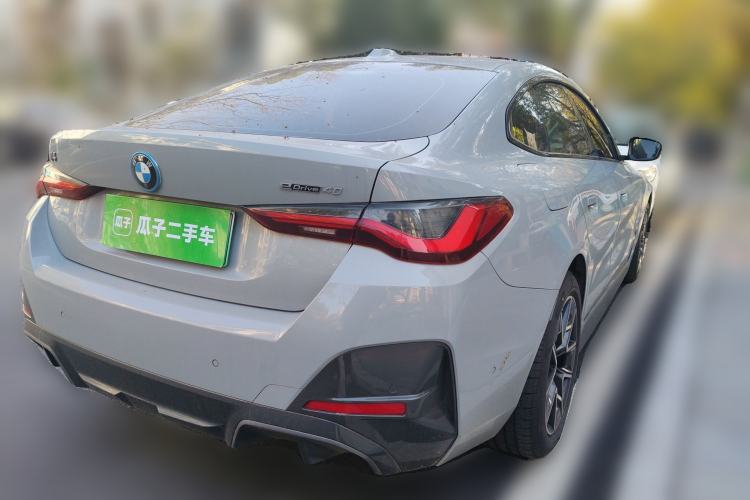 Used BMW i4 2022 eDrive40
