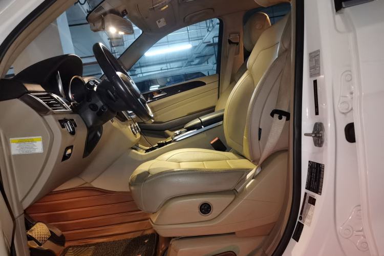 Used Mercedes-Benz M-Class 
