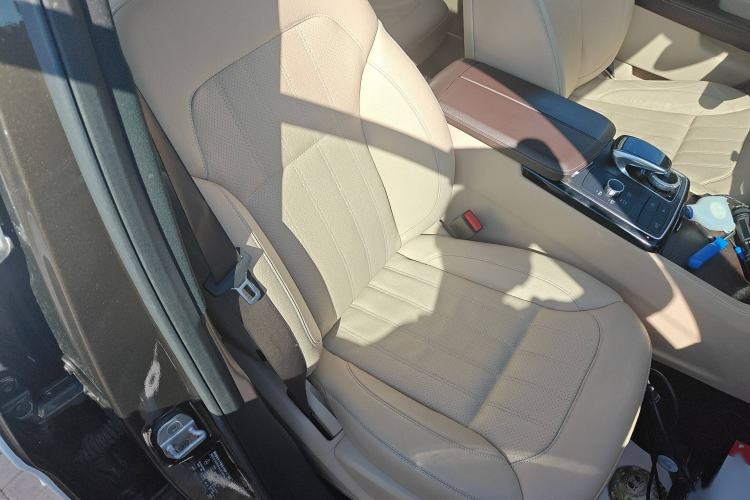 Used Mercedes-Benz GLE 2016 GLE 320 4MATIC Luxury Model
