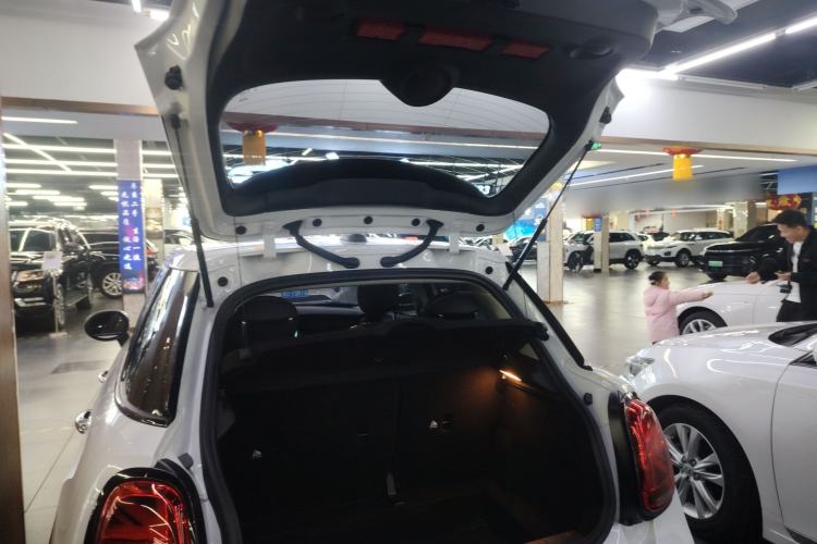 Used MINI 2023 1.5T ONE Five-Door Edition
