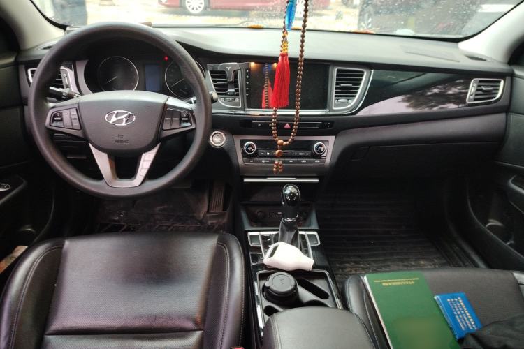 Used Hyundai Mistra 2014 1.8L Automatic Smart GLS
