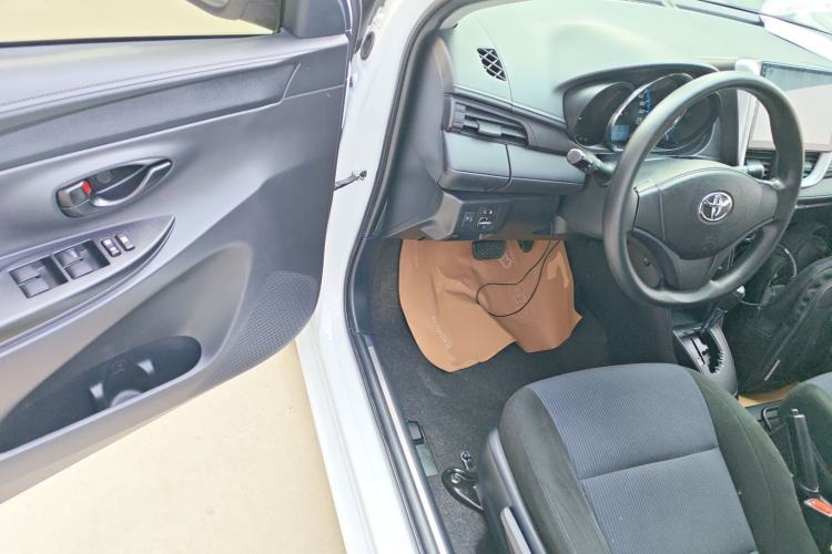 Used Toyota YARiS L Zhi Xuan 2016 Revised 1.5E CVT Charming Edition
