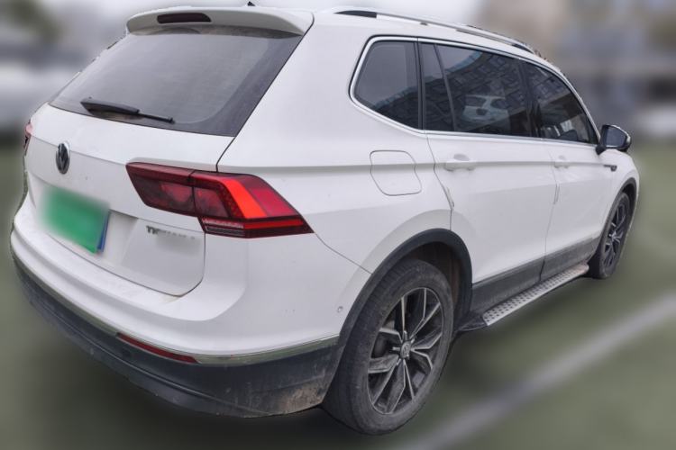 Used Volkswagen Tiguan L 2017 380TSI Automatic All-Wheel Drive Supreme Flagship Edition
