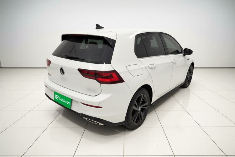 Used Volkswagen Golf 2021 280TSI DSG R-Line Rear Right 45 Deg