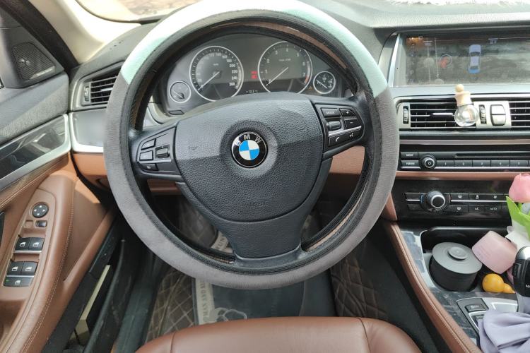 Used BMW 5 Series 2014 520i Elegant Edition