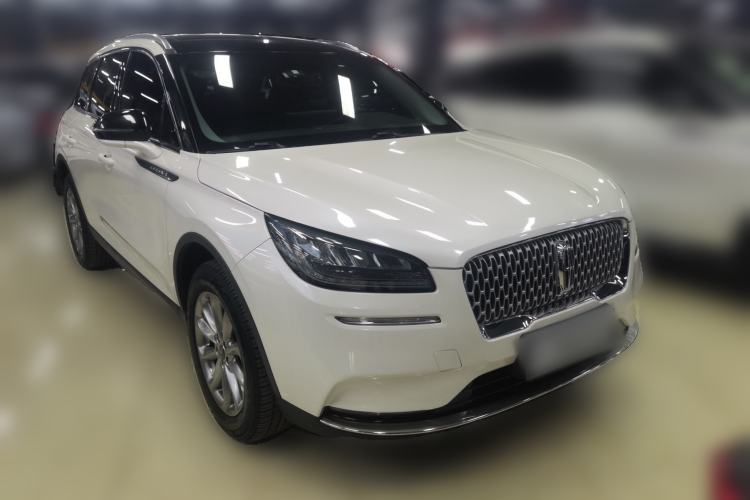 Used Lincoln Corsair 2021 2.0T Two-Wheel Drive Deluxe Edition Front Right 45 Deg