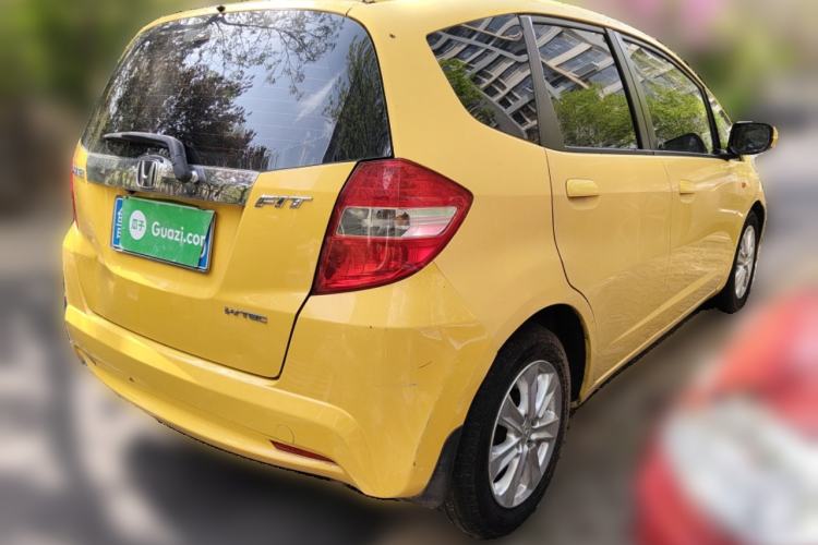 Used Honda Fit 2011 1.5L Automatic Luxury Edition Rear Right 45 Deg