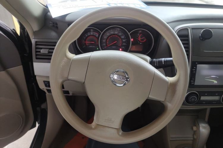 Used Nissan Sylphy 2012 Classic 1.6XE Automatic Comfort Edition Steering Wheel