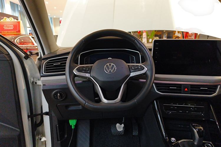 Used Volkswagen Tayron 2023 300TSI Two-Wheel-Drive Luxury Plus Advanced Edition
