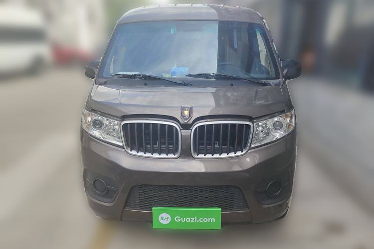 Used Jinbei New Hiace X30L 2023 1.5L Super Enjoyment Van 2/5 Seats Non-Air-Conditioned Version SWC15M