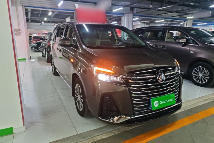 Used Buick GL8 2023 Land Executive Class Smart Enjoyment Model
