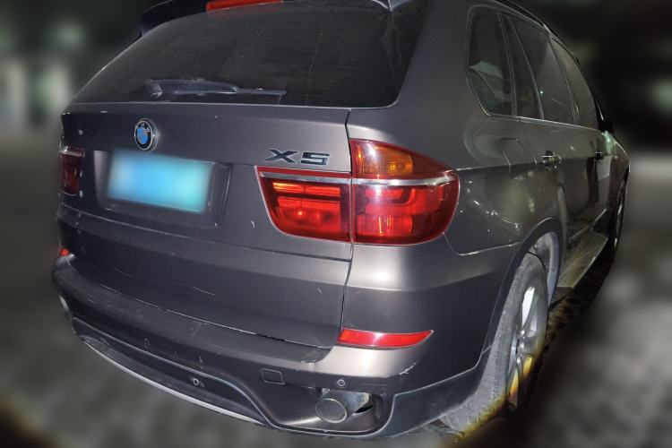 Used BMW X5 2011 xDrive35i Leading Model Rear Right 45 Deg