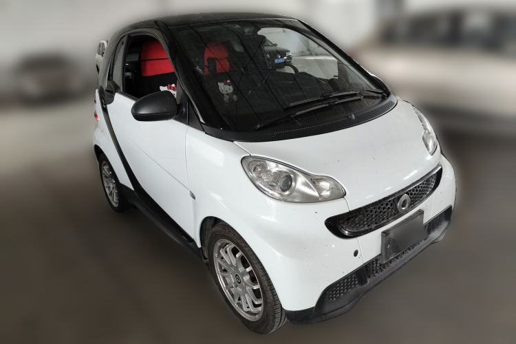 Used smart fortwo 2012 1.0 MHD Hardtop Standard Edition Front Right 45 Deg