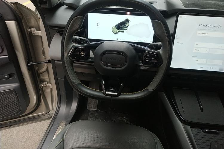 Used Lynk & Co 08 EM-P 2023 120km Long-Range Halo