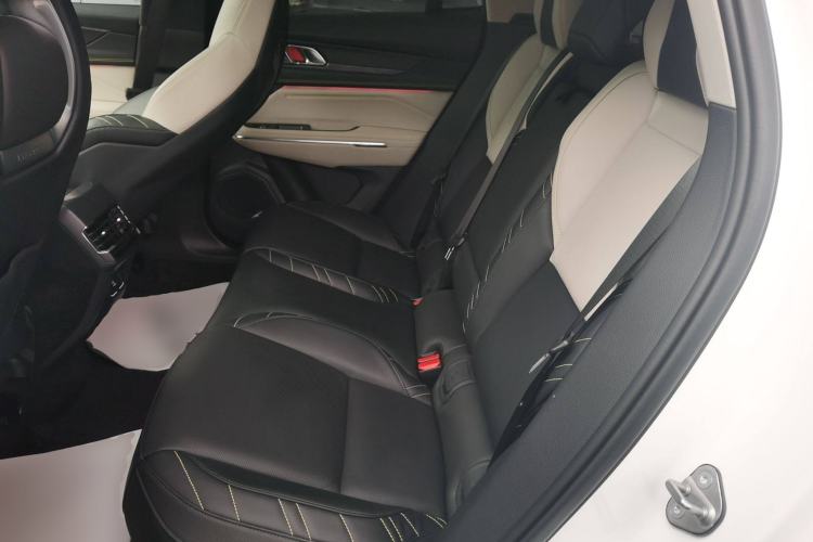 Used Lynk & Co 05 2020 2.0TD Two-Wheel Drive Shine Halo
