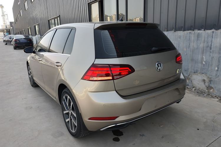 Used Volkswagen Golf 2020 Zhiai Edition 200TSI DSG Comfortable & Ambitious Version Rear Left 45 Deg