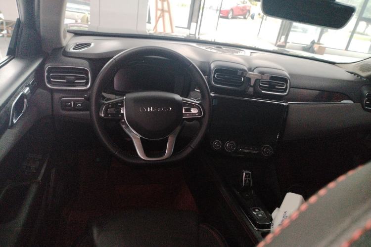 Used Lynk & Co 02 2020 1.5T DCT Two-Wheel Drive Pro Edition Steering Wheel