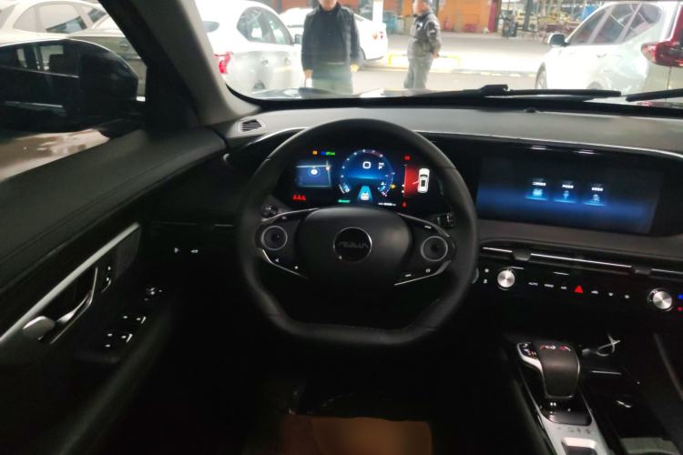 Used Dongfeng Aeolus Huge 2022 Mach Power 1.5T Dare-Enjoy Edition · Smart
