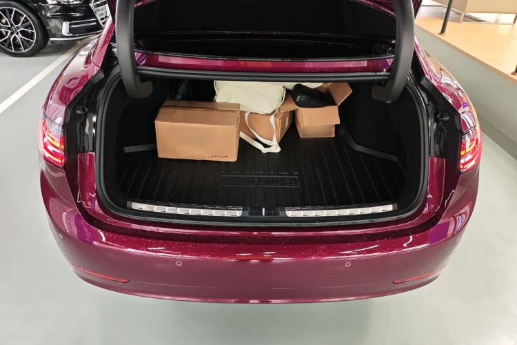 Used Hima Stelato S9 2025 Extended-Range Max Trunk