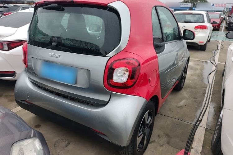 Used smart fortwo 2018 1.0L 52kW Hardtop Passion Edition China V Standard
