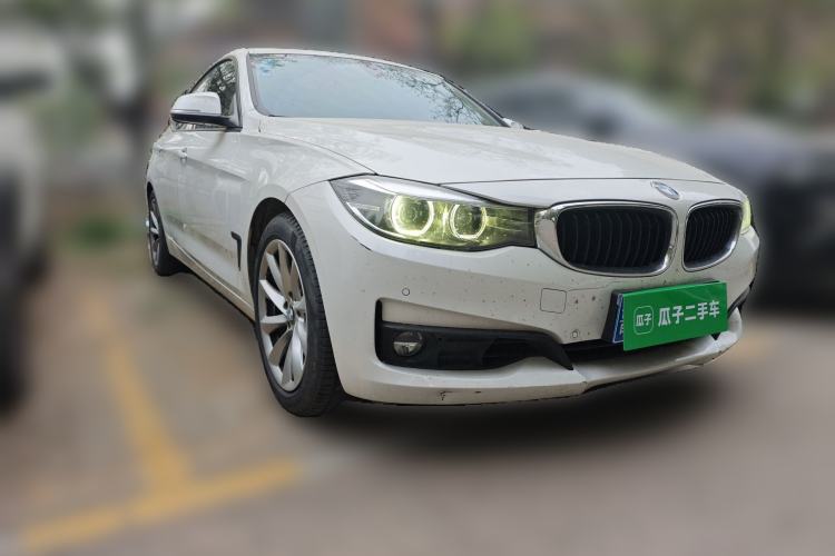 Used BMW 3 Series GT 2019 320i Sport Edition Front Right 45 Deg