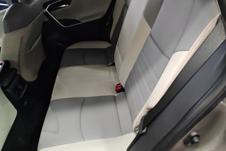 Used Toyota RAV4 2021 2.0L CVT Two-Wheel Drive Fashion PLUS Edition