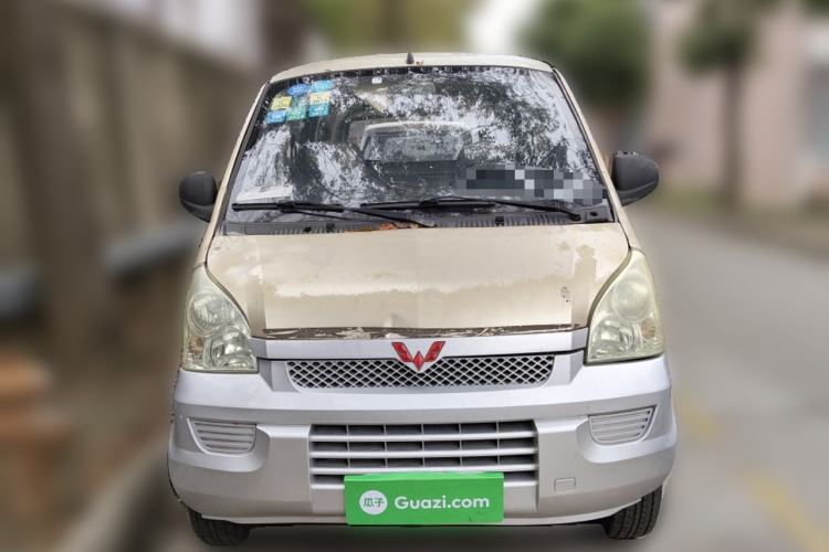 Used Wuling Rongguang 2011 1.2L Base Version
