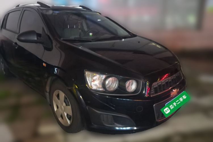 Used Chevrolet Aveo Sonic 2011 Hatchback 1.4L MT SL
